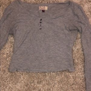 Grey long sleeve cropped top